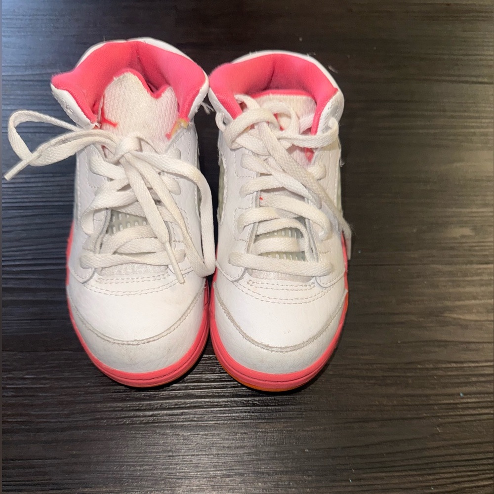 Jordan Kids Sneakers in White and Pink